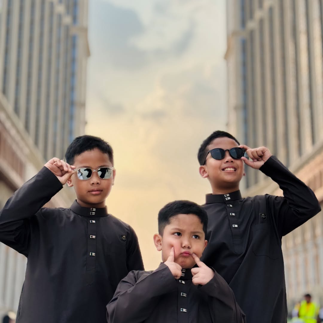 Ka'bah bersama keluarga