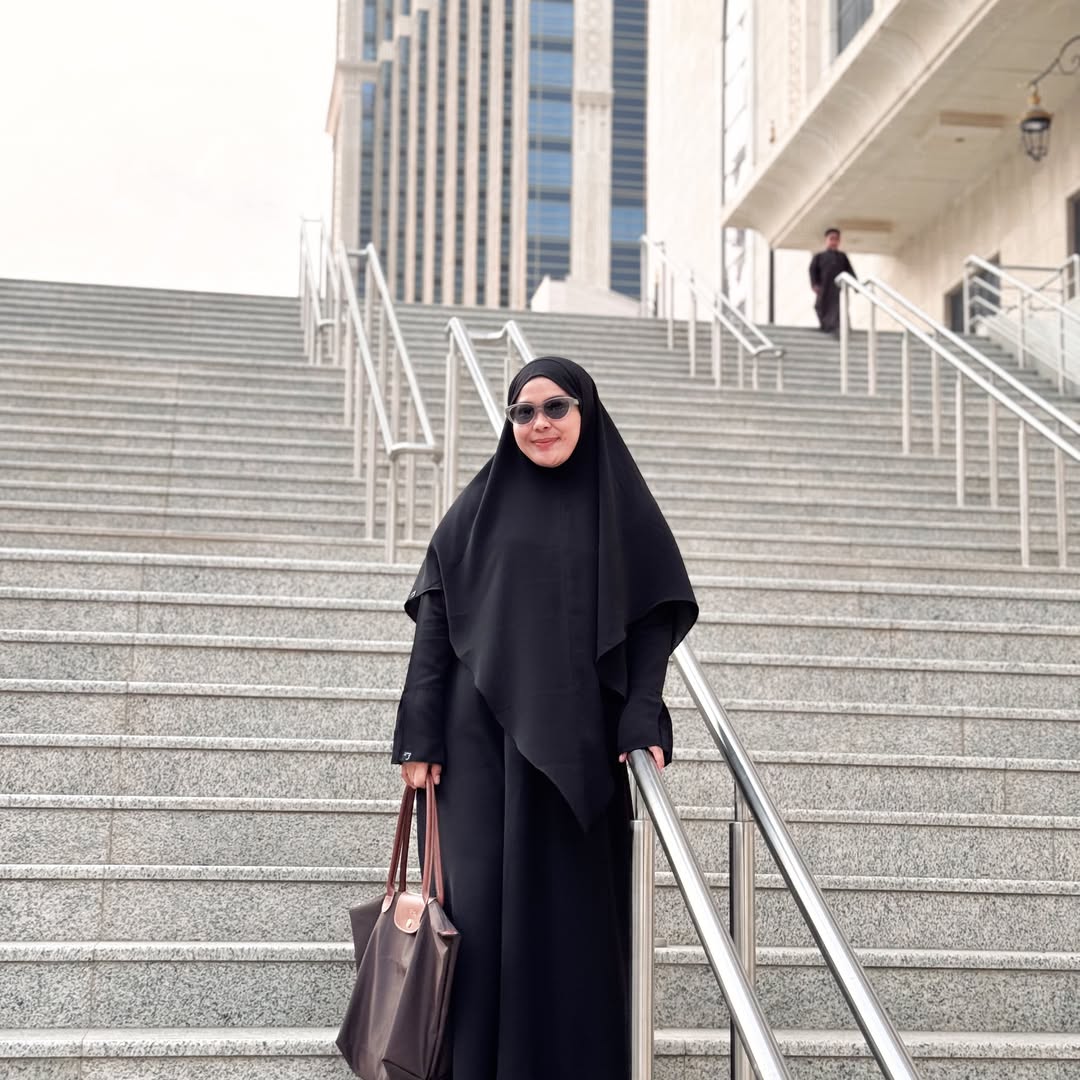 Pasangan di Nabawi
